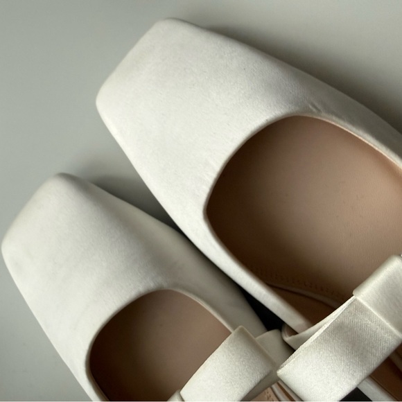 DEA White Satin Flat - Picture 10 of 11